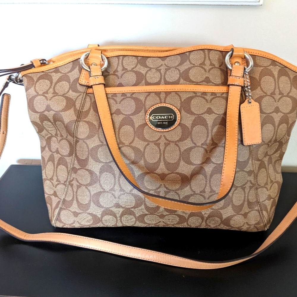 Coach signature logo purse